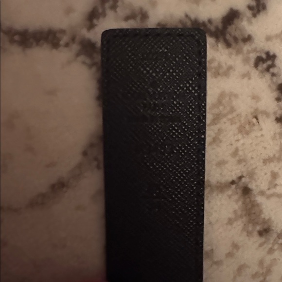 Authentic Louis Vuitton Initialed 30 MM. Reversible Belt. Size 85 - Picture 9 of 9